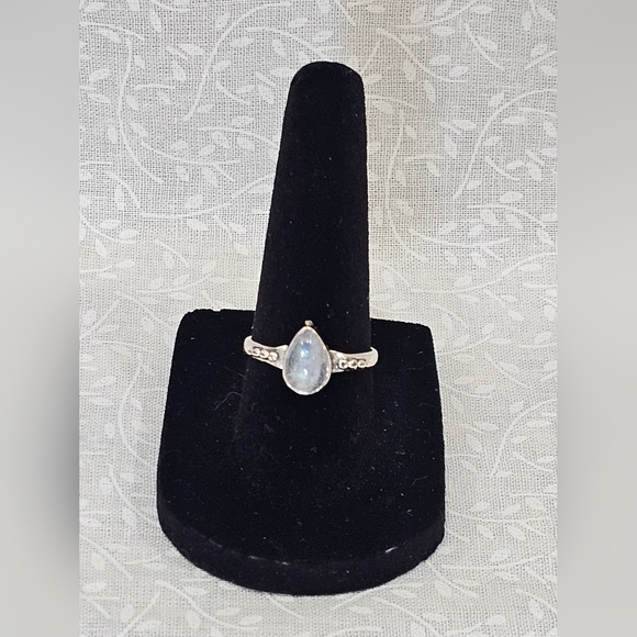 925 Sterling Silver Jewelry - Sterling Silver Moonstone Gemstone Ring Size 7 